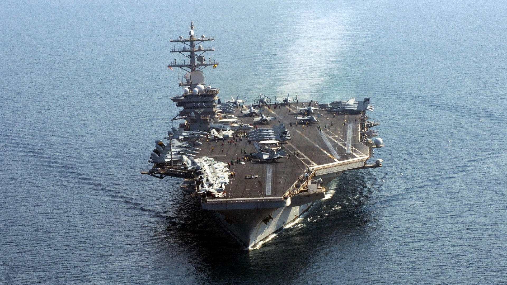 引擎咆哮与肌肉撕裂，一场跨越赛场的极限之夜