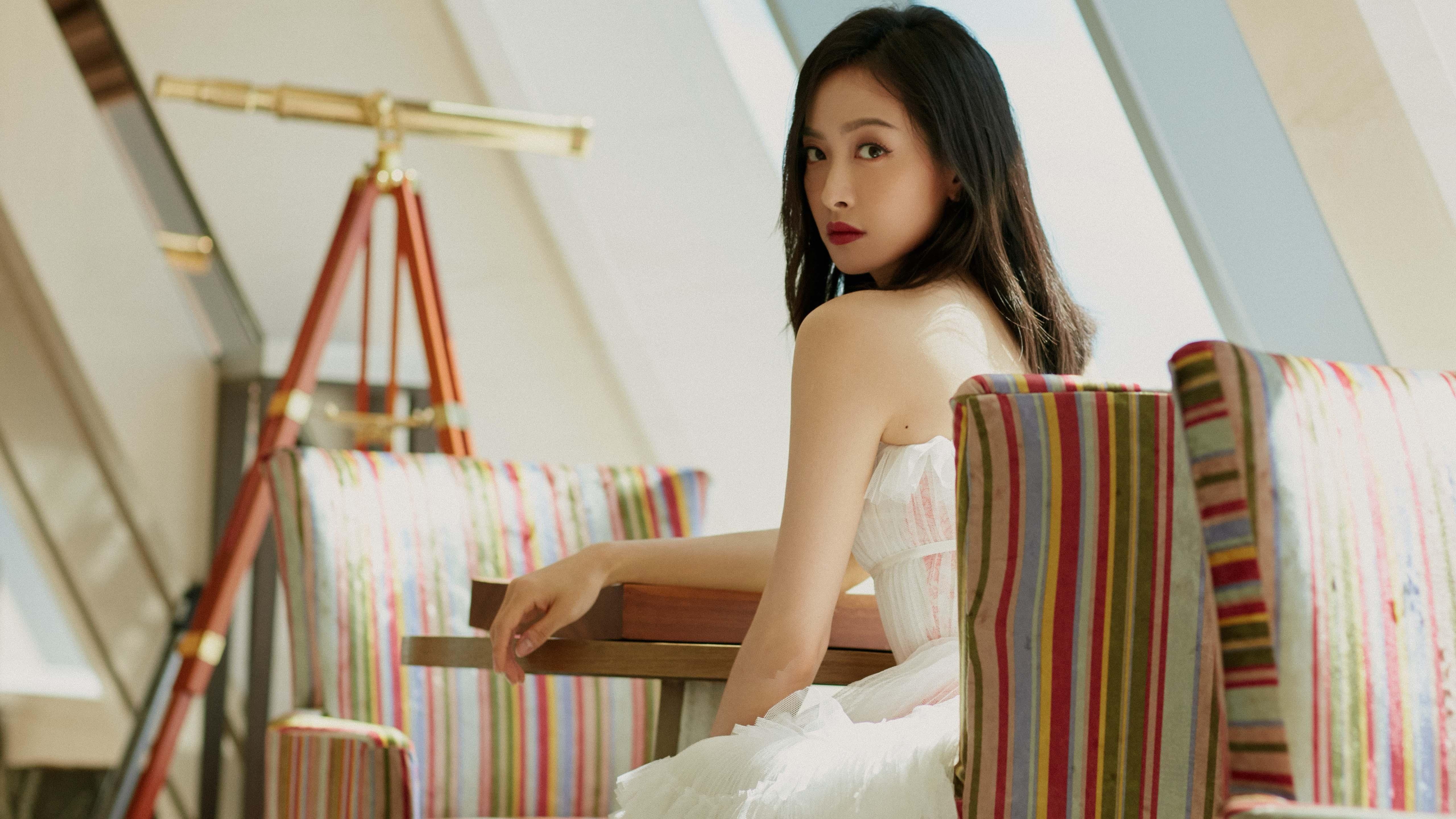 跨洲际的魔法，当勒沃库森遭遇雷鬼风暴，罗德里戈以逻辑谱写绿茵狂想曲